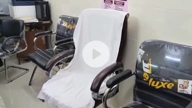 कानपुर: डीएम ने प्राथमिक स्वास्थ्य केंद्र ग्वालटोली का किया वाचक निरीक्षण, मेडिकल ऑफिसर सहित 3 स्वास्थ्य कर्मी मिले अनुपस्थित