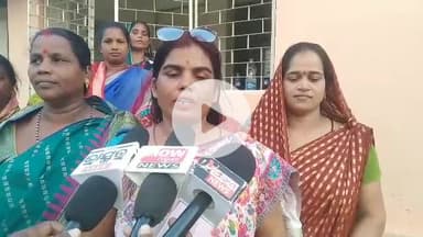 ଜଟଣୀ: ମଦନପୁର ମେଳଣ ପଡିଆ ଠାରେ ମହିଳା ଗୋଷ୍ଠୀ ପୁନଃ ଗଠନକୁ ବିରୋଧ କରି ପୁଷ୍ପାଞ୍ଜଳି ଜେନା ରଖିଲେ ପ୍ରତିକ୍ରିୟା