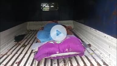 आरा: कारीसाथ गांव स्थित घर के दरवाजे पर कोलकाता से रिटायर्ड जवान को गोली मारकर हत्या, अस्पताल में किया गया पोस्टमार्टम