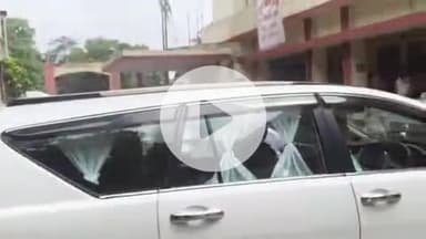 करछना: करछना तहसील परिसर में आयोजित संपूर्ण समाधान दिवस पर जनसुनवाई के लिए पहुंचे जिलाधिकारी प्रयागराज