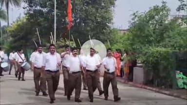 राऊ: राष्ट्रीय स्वयंसेवक संघ के शताब्दी वर्ष में महापौर और उनके बेटे भी पथ संचलन में शामिल हुए