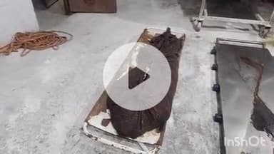 आरा: कारीसाथ स्टेशन के प्लेटफार्म नंबर एक पर अप एवं डाउन लाइन के बीच ट्रेन की चपेट में आने से एक अधेड़ की मौत