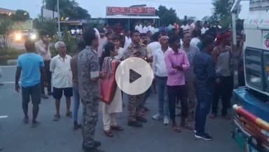 बगोदर: जीटी रोड झरी पुल के पास बाइक और ट्रक की टक्कर में बेटे की मौत, मां घायल