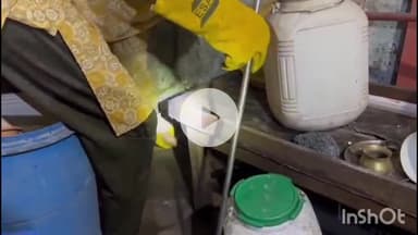 गोपद बनास: सीधी शहर के ब्यूटी पार्लर में मिला दुर्लभ प्रजाति का सांप, वन विभाग की टीम ने पकड़ा