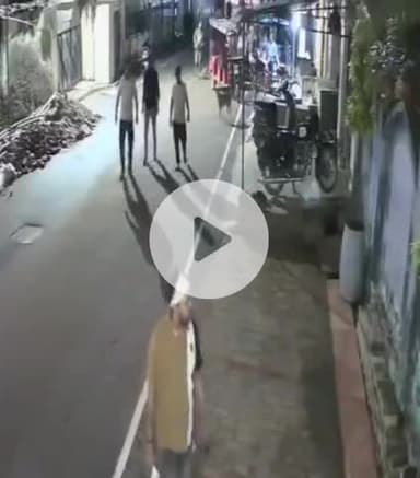 कानपुर: काकादेव में दबंगों ने घर पर चलाए ईंट-पत्थर, वीडियो वायरल होते ही पुलिस ने 2 अभियुक्तों को किया गिरफ्तार