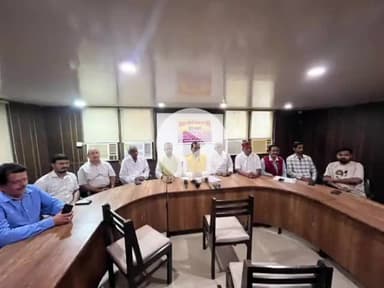 आरा: पार्क व्यू होटल में शाहबाद को कमिश्नरी बनाने की मांग को लेकर प्रेस वार्ता, 'करो या मरो' का होगा आंदोलन