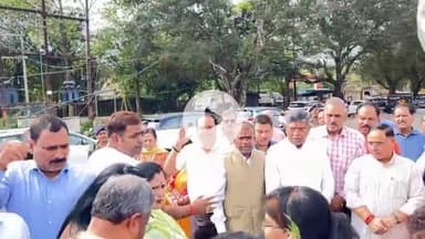 कांके: बिरसा चौक पर कैलाशपति मिश्र की जयंती पर उनकी प्रतिमा पर माल्यार्पण कर दी गई श्रद्धांजलि