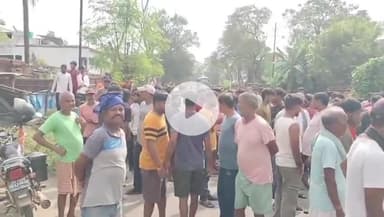 डोमचांच: पूरनाडीह में पानी टंकी के पास घायल मिला, अस्पताल में मौत, परिजनों ने हत्या का आरोप लगाकर किया मार्ग जाम