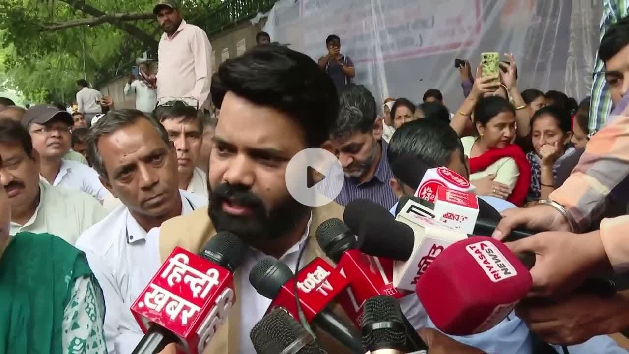 “यह हक और सम्मान की लड़ाई है”आप विधायक प्रवीन कुमार का बड़ा बयान #PraveenKumar #EqualPayForEqualWork