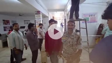 गिरिडीह: पांच लाख की ठगी के मामले में कोलकाता पुलिस गिरिडीह पहुंची, खंडीहा गांव से आरोपी राहुल दास गिरफ्तार