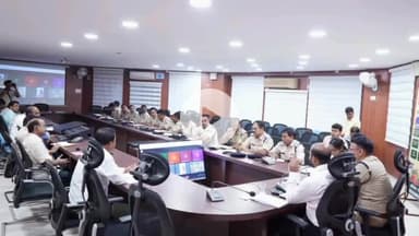 कोडरमा: कोडरमा में आगामी त्योहारों और बिहार विधानसभा चुनाव 2025 को लेकर DC, SP ने विधि व्यवस्था पर उच्चस्तरीय समीक्षा बैठक की