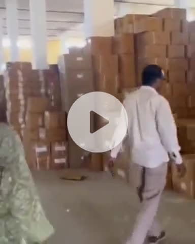 कानपुर: कानपुर में नकली कफ सिरप की शिकायत पर शहर के विभिन्न मेडिकल स्टोर में की गई छापेमारी