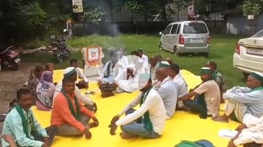 बहराइच: धरना स्थल पर किसान यूनियन के पदाधिकारी ने हवन पूजन किया, समस्याओं पर ठोस कदम उठाने की की मांग