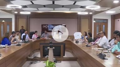 हुज़ूर: भोपाल में उपमुख्यमंत्री राजेन्द्र शुक्ल ने एनएचएम कार्यालय में शिशु रोग विशेषज्ञों की बैठक ली