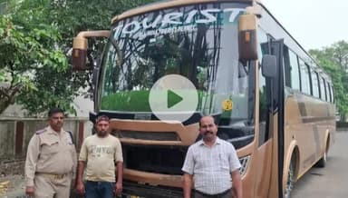 रामपुर: यात्री कर अधिकारी ने डॉक्टर भीमराव अंबेडकर के पास अवैध रूप से संचालित 9 वाहनों समेत एक बस को सीज किया