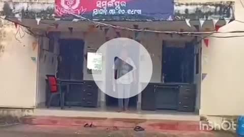 କିସିଣ୍ଡା: କିସିଣ୍ଡା କଲେଜ ଅଧ୍ୟକ୍ଷାଙ୍କ ସ୍ଵାମୀ ପୂର୍ବତନ ଜିଲ୍ଲା ପରିଷଦ ସଭ୍ୟଙ୍କୁ ରାତିରେ ଉଠେଇ ନେବା ଧମକକୁ ନେଇ ଥାନାରେ ଅଭିଯୋଗ