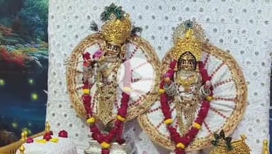 सागर नगर: शरद पूर्णिमा पर बड़े बाजार के मिनी वृंदावन में विराजे बिहारी जी, भक्तों को दिए दर्शन