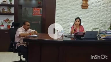 सासाराम: रोहतास जिला पदाधिकारी ने निर्वाचन से संबंधित अपने पदाधिकारियों के साथ की बैठक