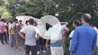 प्रतापगढ़: भगवतगंज बाजार के समीप तेज रफ्तार पिकअप डाला ने सवार युवक को कुचला, मौके पर हुई दर्दनाक मौत