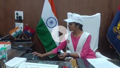 रामपुर: मिशन शक्ति के तहत एडिशनल एसपी अनुराग सिंह ने मेधावी छात्रा को एक दिन का ASP बनाया, पुलिसिंग के बारे में समझाया