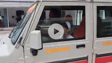 मिशन शक्ति फेज- 5 के तहत कक्षा 9 की छात्रा सोनम को बिनावर थाने का 1दिन का थाना अध्यक्ष नियुक्त किया गया 
#बदायूँ #budaun