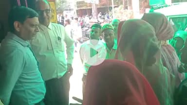 मड़ियाहू: सिकरौर गाँव के चकमार्ग से अवैध कब्जा हटाने की मांग, महिलाओं ने मडियाहूं SDM को सौंपा ज्ञापन