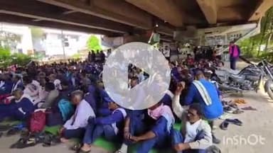 राजनांदगांव: कलेक्ट्रेट के सामने फ्लाईओवर के नीचे कोटवार एसोसिएशन ऑफ छत्तीसगढ़ द्वारा धरना प्रदर्शन किया गया, निकाली गई रैली