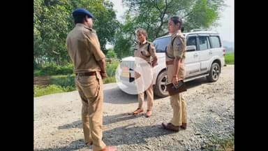 नबीनगर: विधानसभा चुनाव को लेकर अंतर्राज्यीय सीमा पर बढ़ी चौकसी, टंडवा चेक पोस्ट का पुलिस अधिकारियों ने किया औचक निरीक्षण