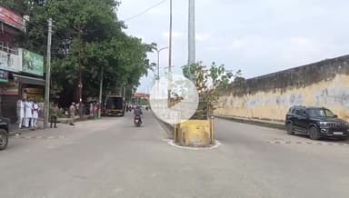 रामपुर: सपा के सीनियर लीडर मोहम्मद आजम खान के घर के निकट की सभी सड़कों पर ढाई घंटे तक पसरा रहा सन्नाटा