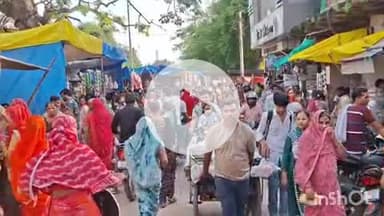 धौलपुर: करवाचौथ को लेकर महिलाओं में खासा उत्साह, बाजारों में उमड़ी भीड़, ब्यूटी पार्लर में भी दिखी रौनक