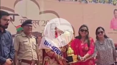 बाड़मेर: बाड़मेर के थार महोत्सव में करीब 52 लाख रुपए की ज्वेलरी पहनकर आई नक्षत्री जाणी बनीं थार सुंदरी