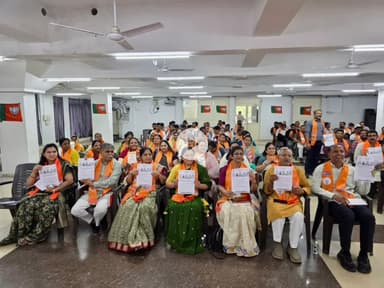 ગાંધીનગર: મહાનગર ભાજપ દ્રારા સેક્ટર 16 ખાતે આત્મા નિર્ભર ભારત અંગે કાર્યશાળા યોજાઈ