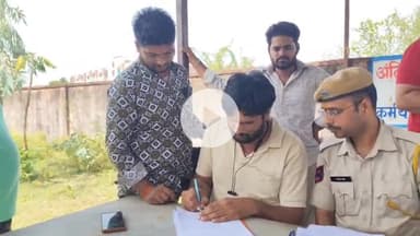 लाडपुरा: किशनगंज थाना क्षेत्र के रेलावन गांव में बहु द्वारा मानसिक प्रताड़ना के बाद ससुर ने की आत्महत्या, पुलिस ने करवाया पीएम