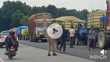 बाहरी धान खरीद पर किसानों का हंगामा

पीलीभीत/आजाद एक्सप्रेस।
धान खरीद में चल रही धांधली के खिलाफ बुधवार को बिलसंडा में क