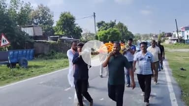 पडरौना: कुशीनगर के वरिष्ठ पत्रकार अवधेश मल्ल का निधन, पत्रकारिता जगत में छाया शोक—पनियहवा घाट पर हुआ अंतिम संस्कार