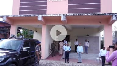 कोडरमा: जिला निर्वाचन पदाधिकारी सह उपायुक्त ने ईवीएम वेयरहाउस का किया निरीक्षण, रखरखाव और सुरक्षा का लिया जायजा