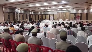 मथुरा: एसएसपी ने गर्ल्स हॉस्टल, व्यापारी संगठन व समाजसेवियों से मिशन शक्ति अभियान के तहत किया संवाद