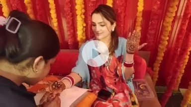 ਲੁਧਿਆਣਾ ਪੱਛਮੀ: ਸਾਊਥ ਸਿਟੀ ਕਰਵਾ ਚੌਥ ਨੂੰ ਲੈ ਕੇ ਮਹਿਲਾਵਾਂ ਨੇ ਮਹਿੰਦੀ ਲਗਵਾਈ ਅਤੇ ਜੰਮ ਕੇ ਕੀਤੀ ਖਰੀਦਾਰੀ