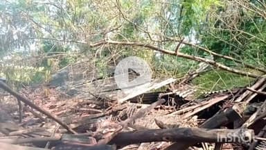 ડોલવણ: ડોલવણ તાલુકાના કાકડવા ગામે ઘર ધરાશાઈ થતા નુકશાન.