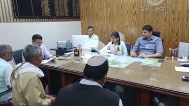 गाज़ीपुर: गाजीपुर की 12वीं छात्रा प्राची कश्यप बनीं एक दिन की जिलाधिकारी