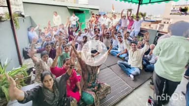 चरखी दादरी: लंबित मांगों को लेकर पटवारियों ने च.दादरी शहर में किया प्रदर्शन, CM के नाम DC को सौंपा ज्ञापन