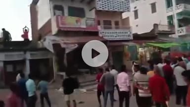 बदलापुर: हैदरपुर में मेडिकल स्टोर संचालक की सुई से 8 साल के बच्चे की मौत, गुस्साए ग्रामीणों ने उसके घर में लगाई आग