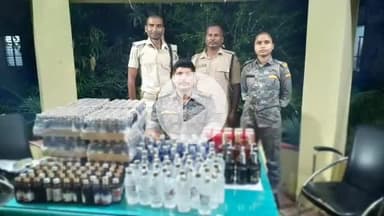 परिहार: बेला पुलिस की बड़ी कार्रवाई, सिरसिया गांव से भारी मात्रा में शराब और नशीला पदार्थ बरामद