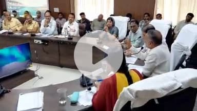 लाडपुरा: राजस्थान के उर्जा मंत्री हीरालाल नागर ने स्कुलो व आंगनबाड़ी भवनों को लेकर कलेक्ट्रेट सभागार में ली बैठक