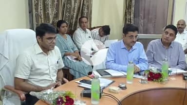 चूरू: जोधपुर डिस्कॉम के MD ने चूरू में अधिकारियों की ली मीटिंग, लोसेस कम करने और दीपावली पर 24 घंटे बिजली देने के दिए निर्देश