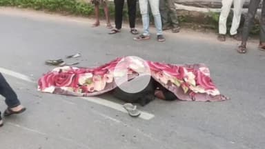 झांसी: खैलार गांव के पास तेज रफ्तार डंपर ने मोटरसाइकिल सवार को कुचला, हुई मौत, पत्नी और दो बच्चे घायल, मेडिकल में चल रहा इलाज