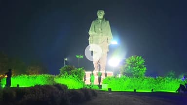 ગાંધીનગર: શહેરના સરકારી ઈમારતો પર રોશનીથી ઝળહળી ઉઠી