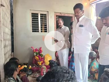 వడ్డేపల్లి: ఇందువాసి గ్రామంలో పలు పార్థివదేహాన్ని లకు పూలమాలవేసి,  నివాళులర్పించిన ఎమ్మెల్యే బండ్ల కృష్ణ మోహన్ రెడ్డి