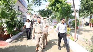 रामपुर: जिलाधिकारी जोगिंदर सिंह और पुलिस अधीक्षक विद्यासागर मिश्र ने नगर कोतवाली का निरीक्षण किया, दिए जरूरी निर्देश