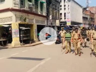 कानपुर: कानपुर में जुम्मे की नमाज के दौरान पुलिस रही अलर्ट, संवेदनशील इलाकों में ड्रोन से की गई निगरानी